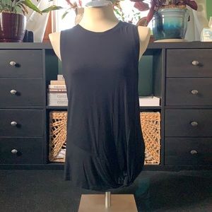 Women’s Banana Republic knotted knit tank